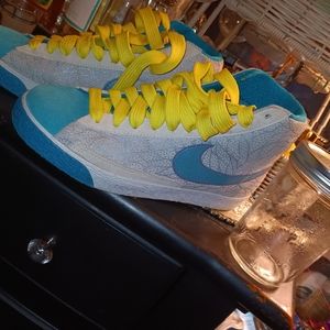Nike